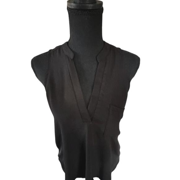 Lush Black V-Neck High Low , size XS - Picture 1 of 6